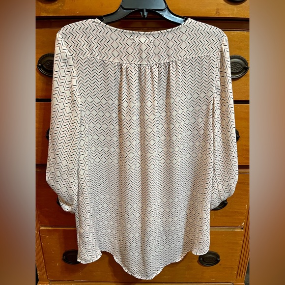 EUC Maurice’s top - Picture 2 of 2